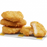 chicken nugget 4 pcs chips + fruit shoot